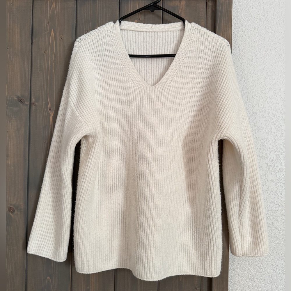 Dazy Women’s Cozy White / Cream V-Neck Grandma Sweater, Size M